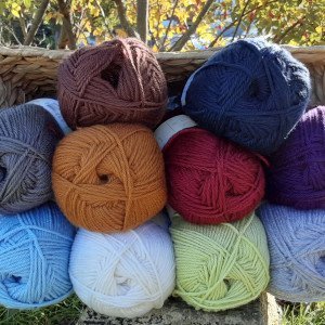 Fall Patterns From Lion Brand Yarns - Handy Little Me